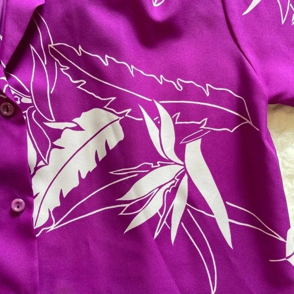 VINTAGE: Rainbow Paradise 70s Hawaiian shirt with feather pattern - size small - Picture 8 of 9